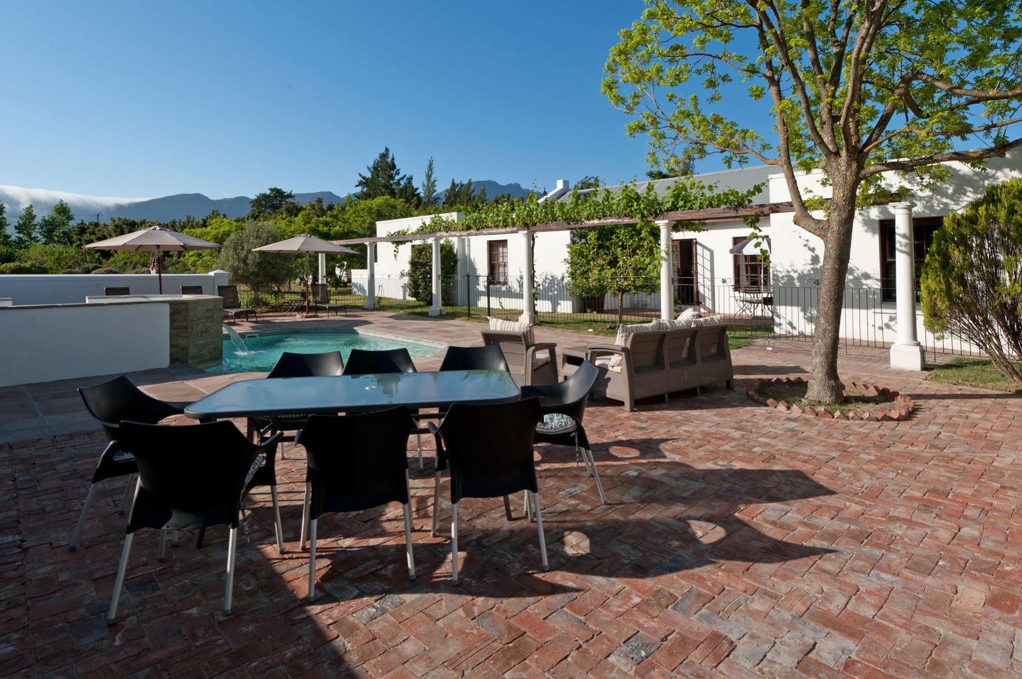 La Galiniere Guest Cottages Franschhoek Dış mekan fotoğraf